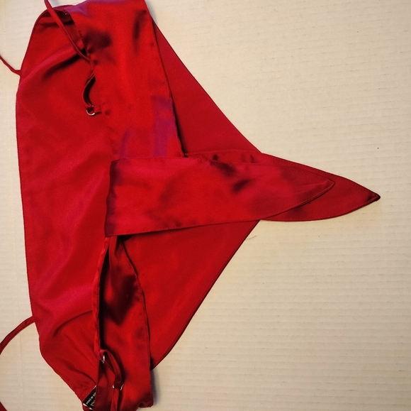 Red Club Top - Picture 7 of 7